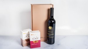 מארז שוקולד יין גדול מארז שוקולד יין גדול